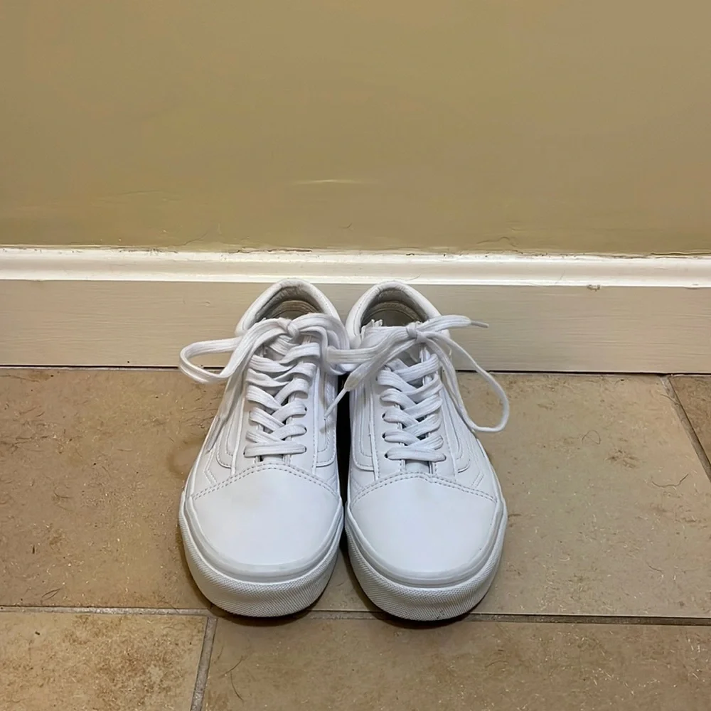 NWOT Vans Size 6.5 - Picture 1 of 7